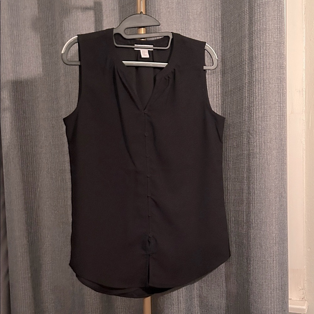Carolina Belle Black Buttoned Sleeveless Top